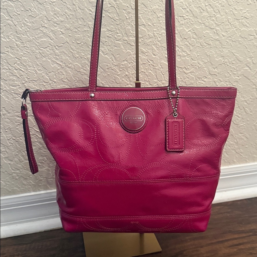 Coach HOT GIRL Pink Patent Leather Signature C Stitch Tote (Style #F15142)